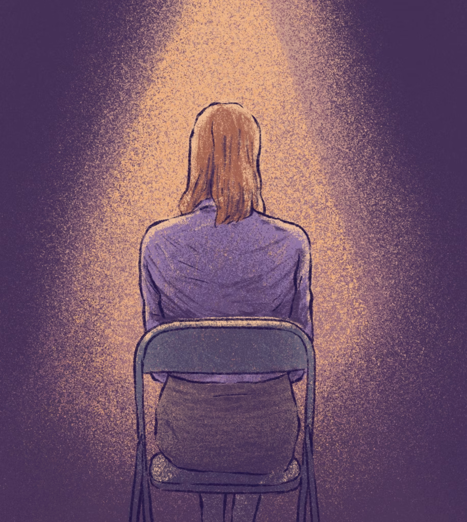 Ilustrație de Roma Gavrilă. Femeie văzute din spate, așezată pe un scaun, sub o lumină puternică, tip reflector. 